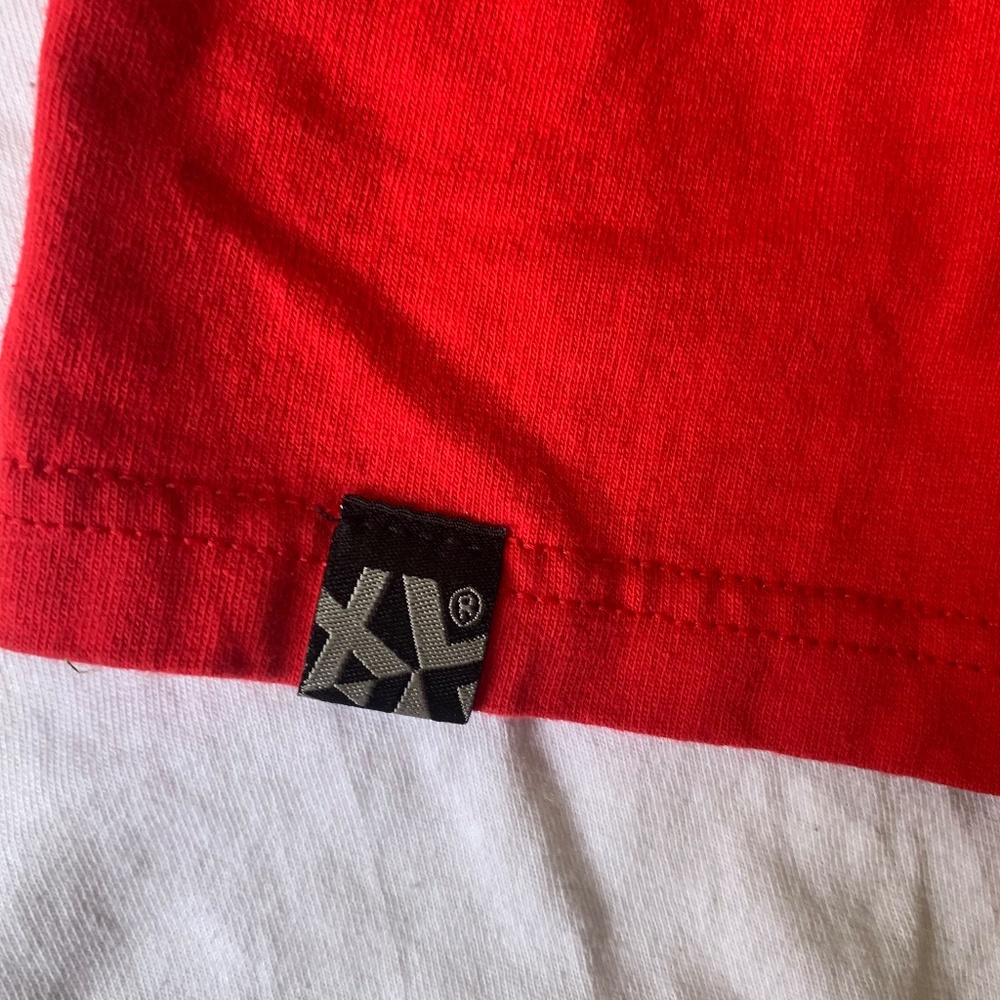 X-Large Tee - Picture 4 of 7